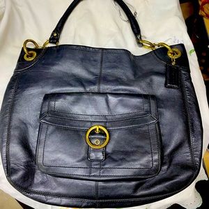 Vintage - Coach ~ Leather Bag